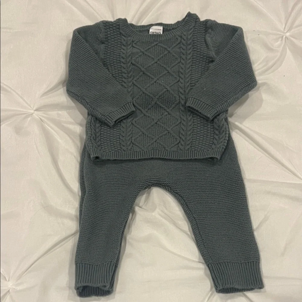 Cozy Knit Baby Sweater and Pants Set Size 9months